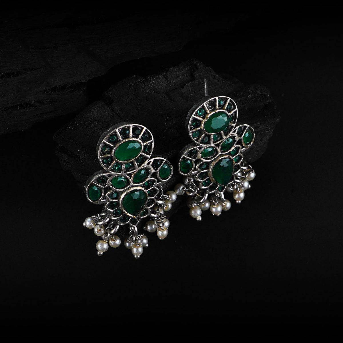 VARDHANA FAUX SILVER PREMIUM SEMI HANDMADE NECKLACE WITH EARRINGS NL127