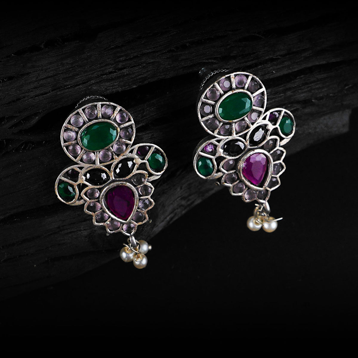 VARDHANA FAUX SILVER PREMIUM SEMI HANDMADE NECKLACE WITH EARRINGS NL127