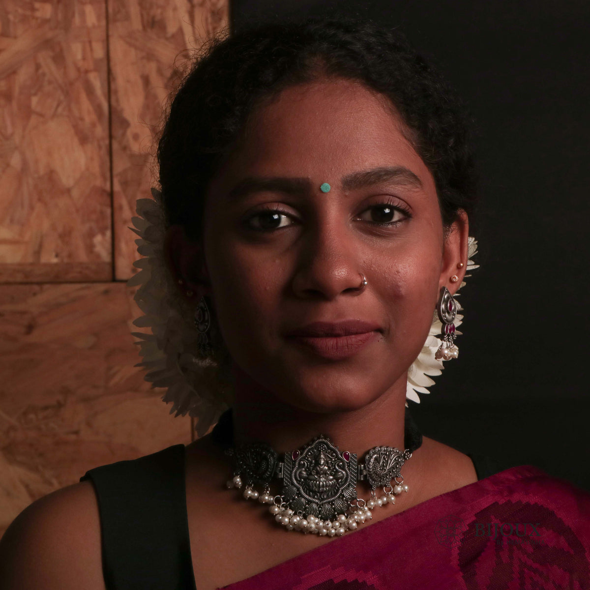 NANDHINI BIJOUX PREMIUM SEMI HANDMADE CHOKER WITH EARRINGS CH66