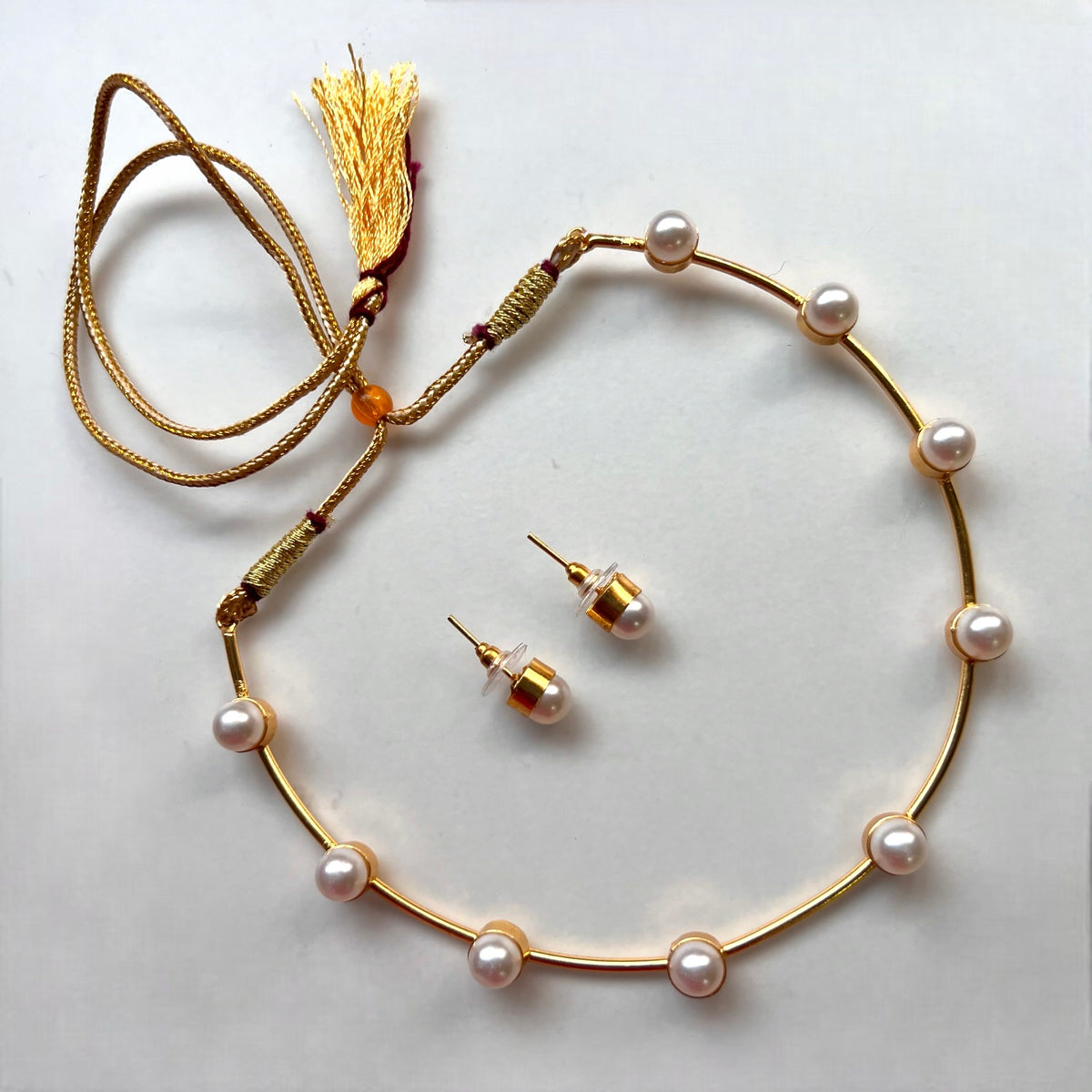 ISAL HANDMADE GOLD TONED HASLI/NECKPIECE WITH EARRINGS CH423