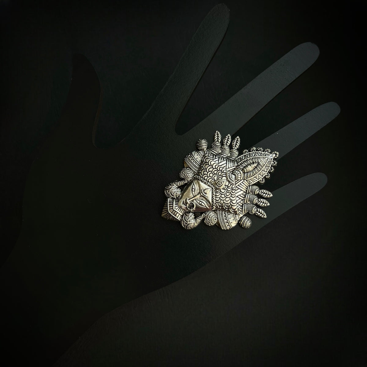 AARIKA OXIDIZED MULTI FINGER RING R24