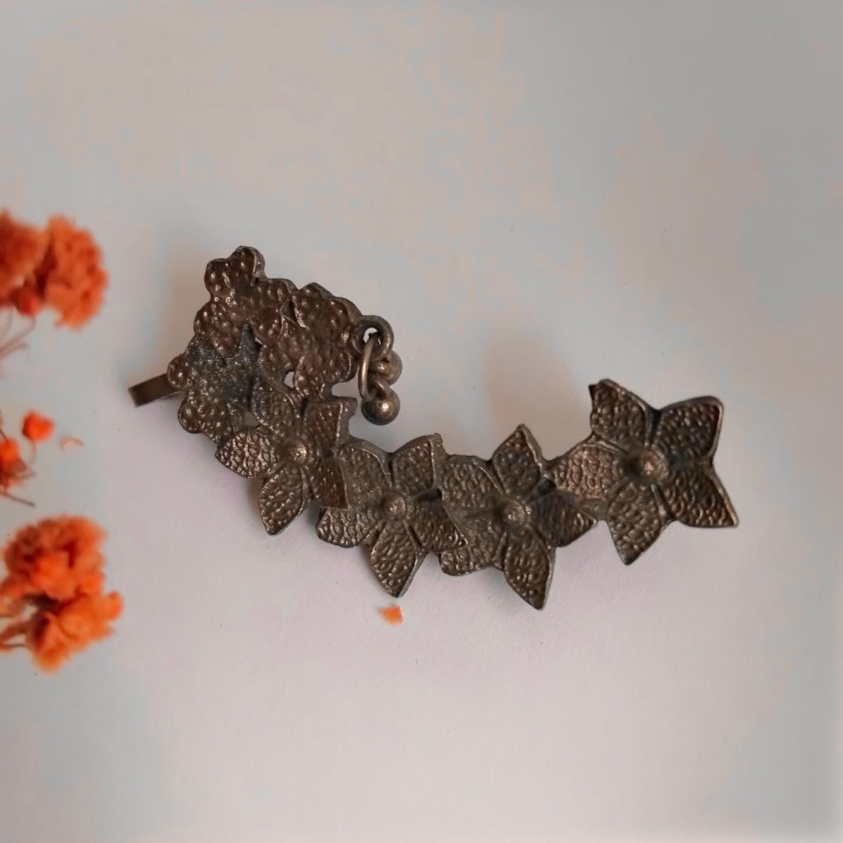 VARNA BLACK POLISH RAW AND RUSTIC EAR CUFF/EARRINGS EA08