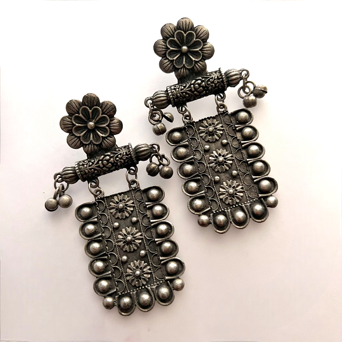 VIJAYA AFGHANI RAW AND RUSTIC AND VINTAGE EARRING AF57
