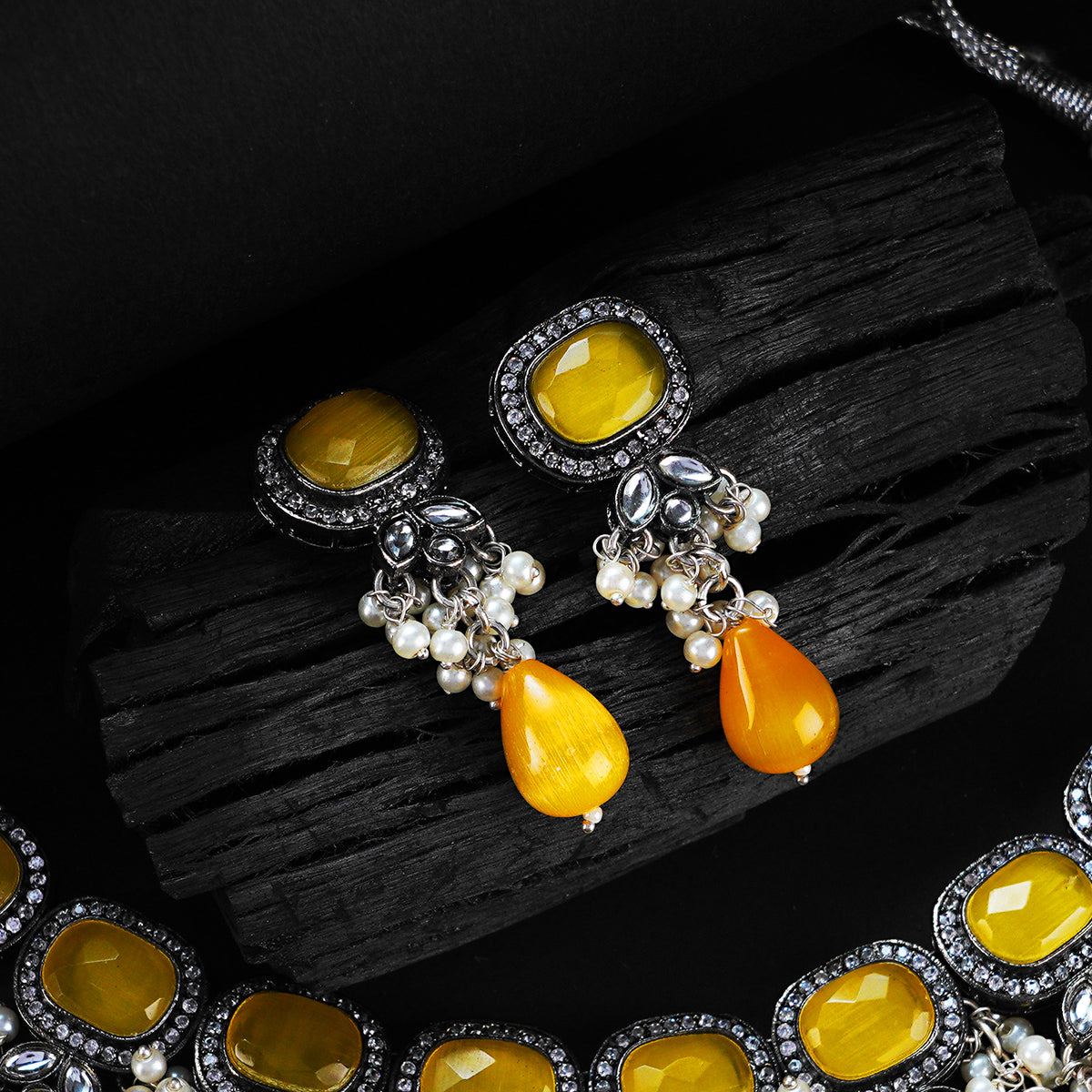 MONITA VICTORIAN SEMI HANDMADE BRIDAL NECKLACE NL106