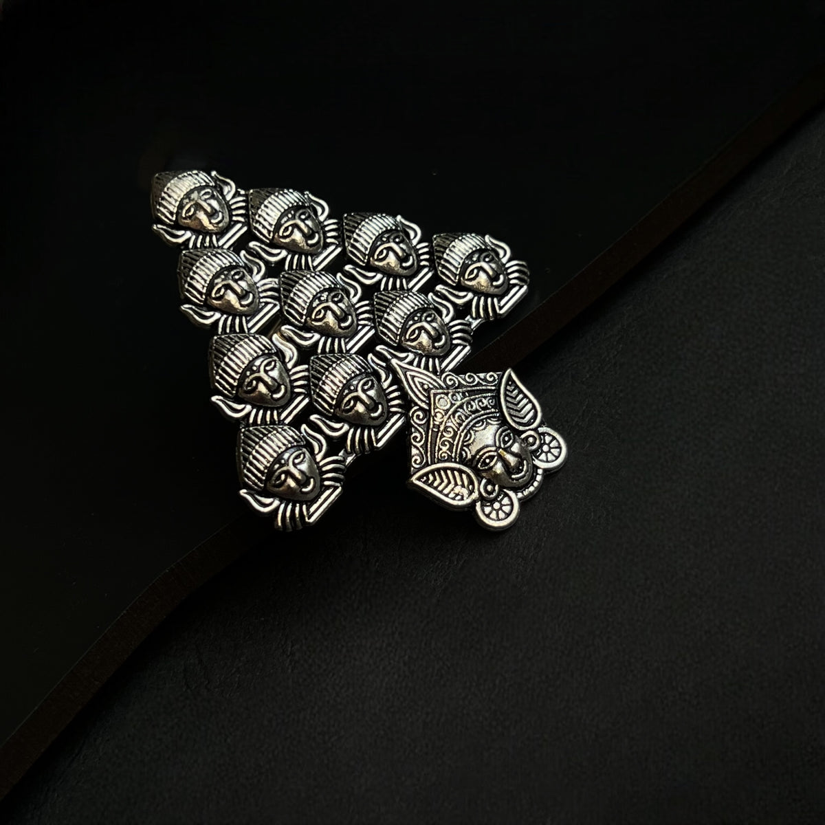 AARIKA OXIDIZED MULTI FINGER RING R24