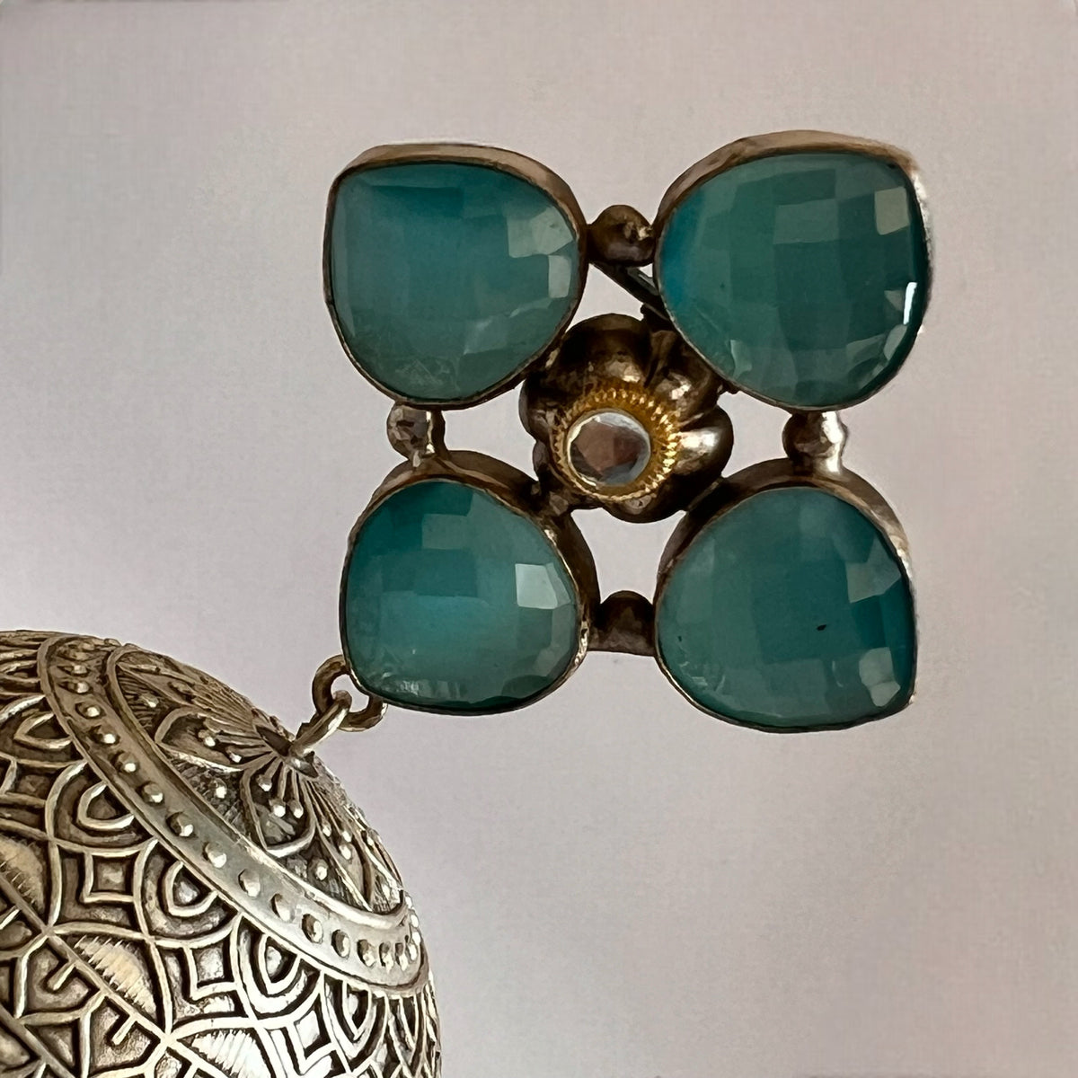 MAKARA SILVER LOOK ALIKE DUAL-TONED SILVER POLISH HANDMADE JHUMKA ER575