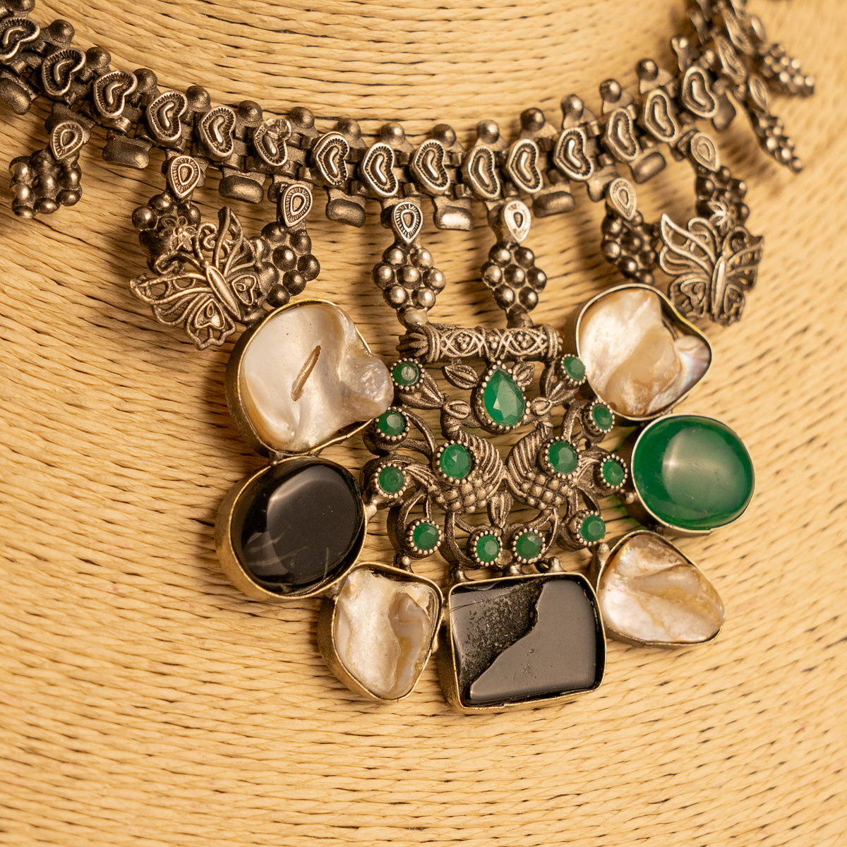 HINOSHA RAW STONE HANDMADE FAUX SILVER  RUSTIC FINISH NECKLACE NL74