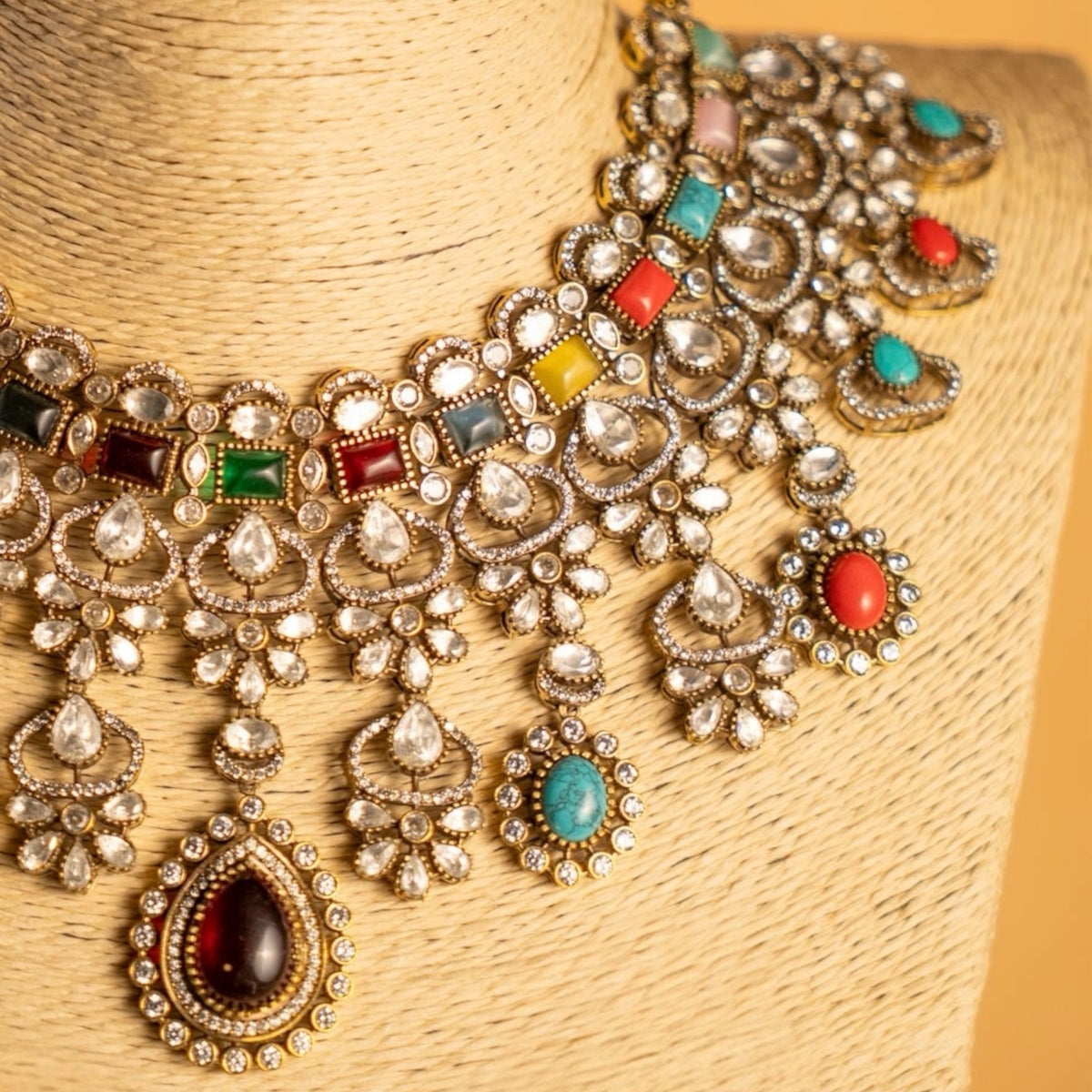 ADVIKA BRIDAL BIJOUX PREMIUM  HANDMADE DARK POLKI NECKLACE WITH EARRING NL304