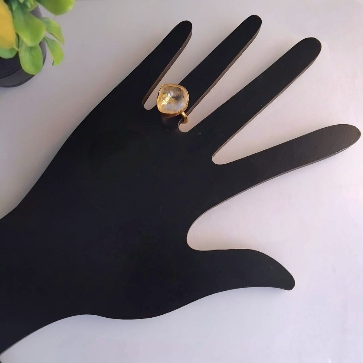 THARA PREMIUM HANDMADE PREMIOM STONES GOLD POLISH RING R97