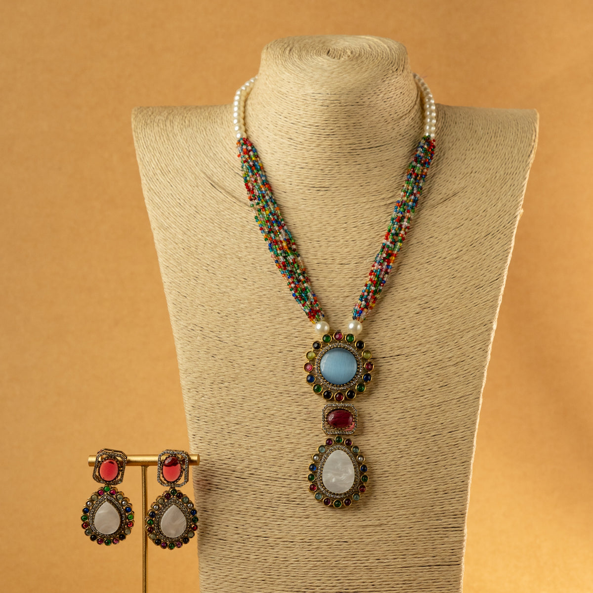 MITHILDA DUAL TONED SEMI HANDMADE MONALISA STONES NECKPIECE/NECKLACE EARRINGS NL323