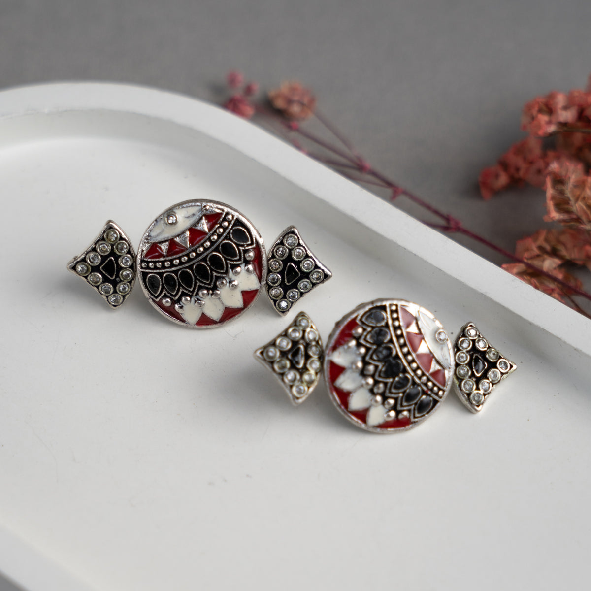 CRIMSON OXIDIZED SEMI HANDMADE EARRINGS/STUDS ER800