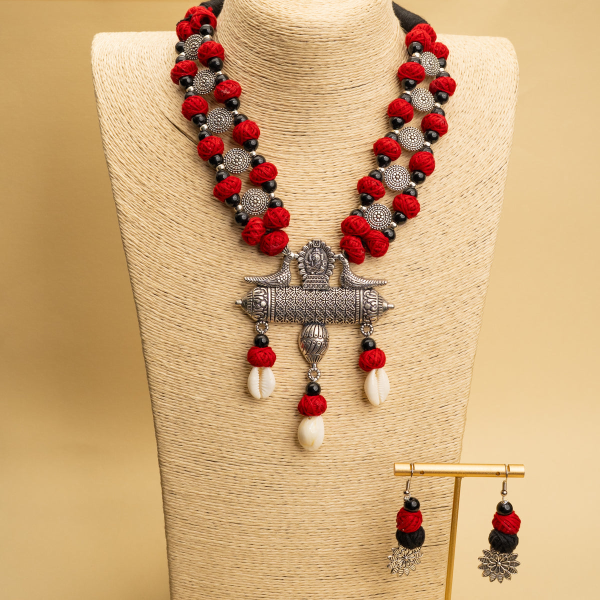 AIDEN FABRIC AND BEADS HANDMADE AND HANDSTICHED MALA/ NECKPIECE ML94