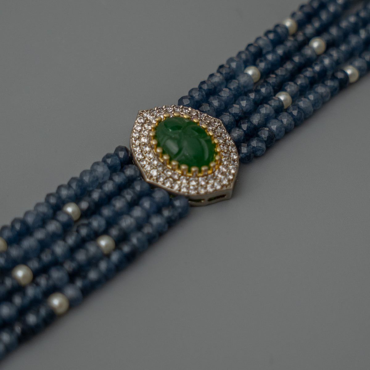 ARLO BIJOUX PREMIUM HANDMADE ONEX BEADS ZIRCON AND CARVING STONE CHOKER CH407