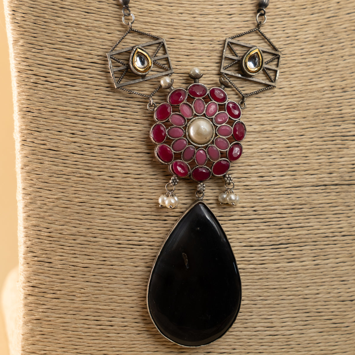 ELAN SILVER LOOK ALIKE /BIJOUX EXCLUSIVE HAND MADE MALA/NECKPIECE ML71