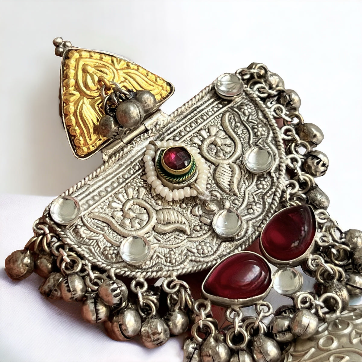 ÉLIRA SILVER LOOK ALIKE HAND HAMMERED DUAL TONED JUMBO JHUMKA ER558