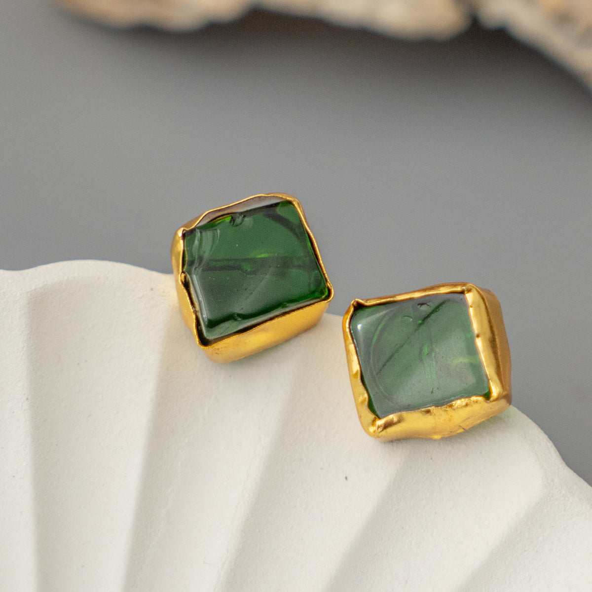 ELLE GOLD PREMIUM NATURAL STONE HANDMADE EARRING/STUD ER931