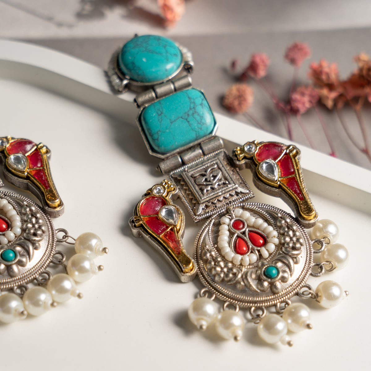 AISHU FAUX SILVER SEMI HANDMADE MONALISA STONE EARRINGS ER719