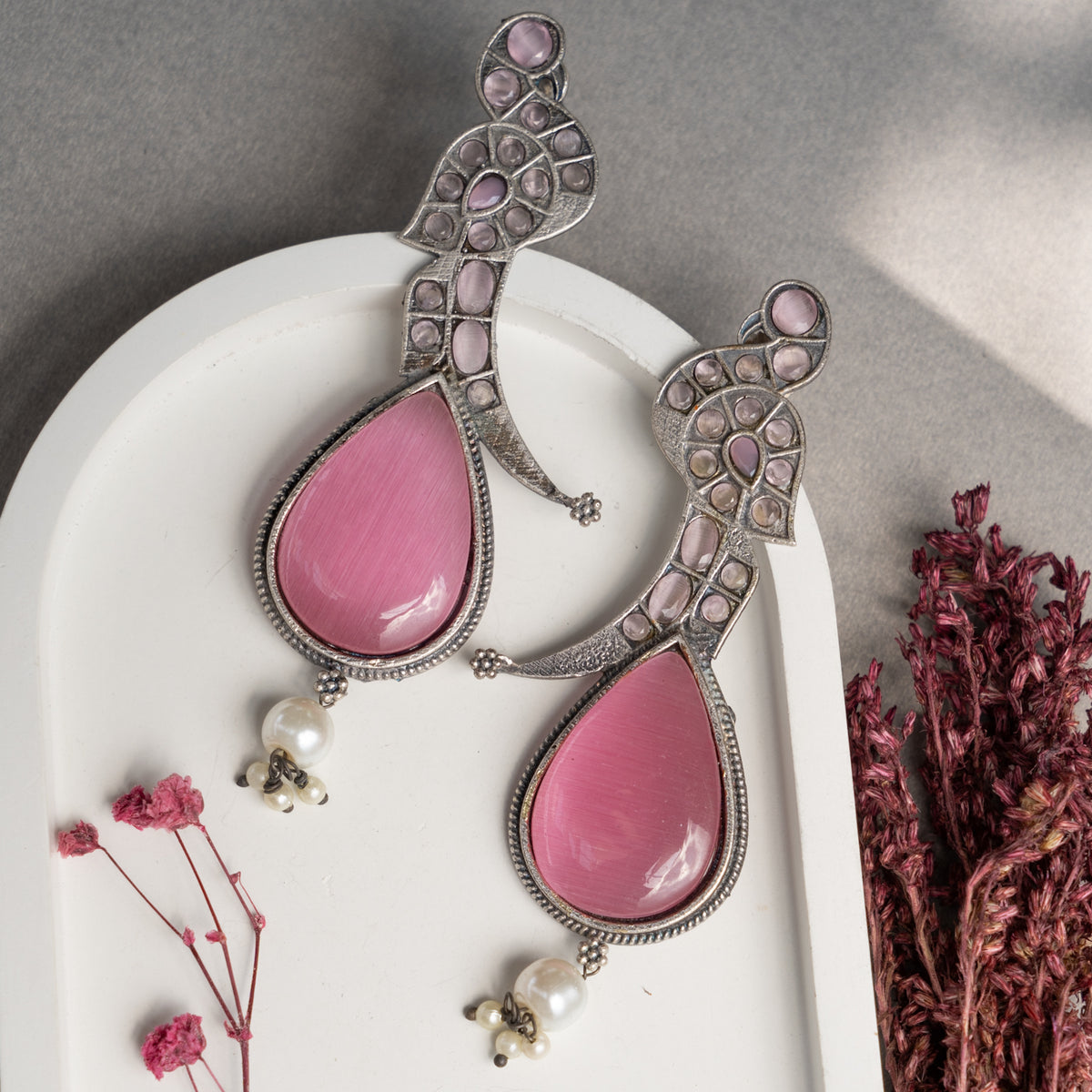 ENA FAUX SILVER  SEMI HANDMADE MONALISA STONE EARRINGS ER764