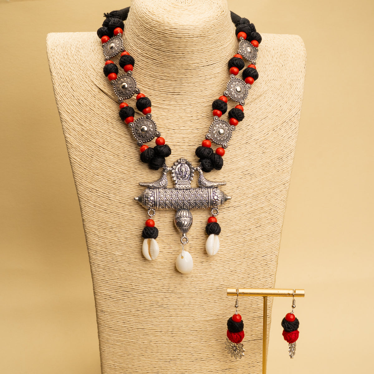 AIDEN FABRIC AND BEADS HANDMADE AND HANDSTICHED MALA/ NECKPIECE ML94