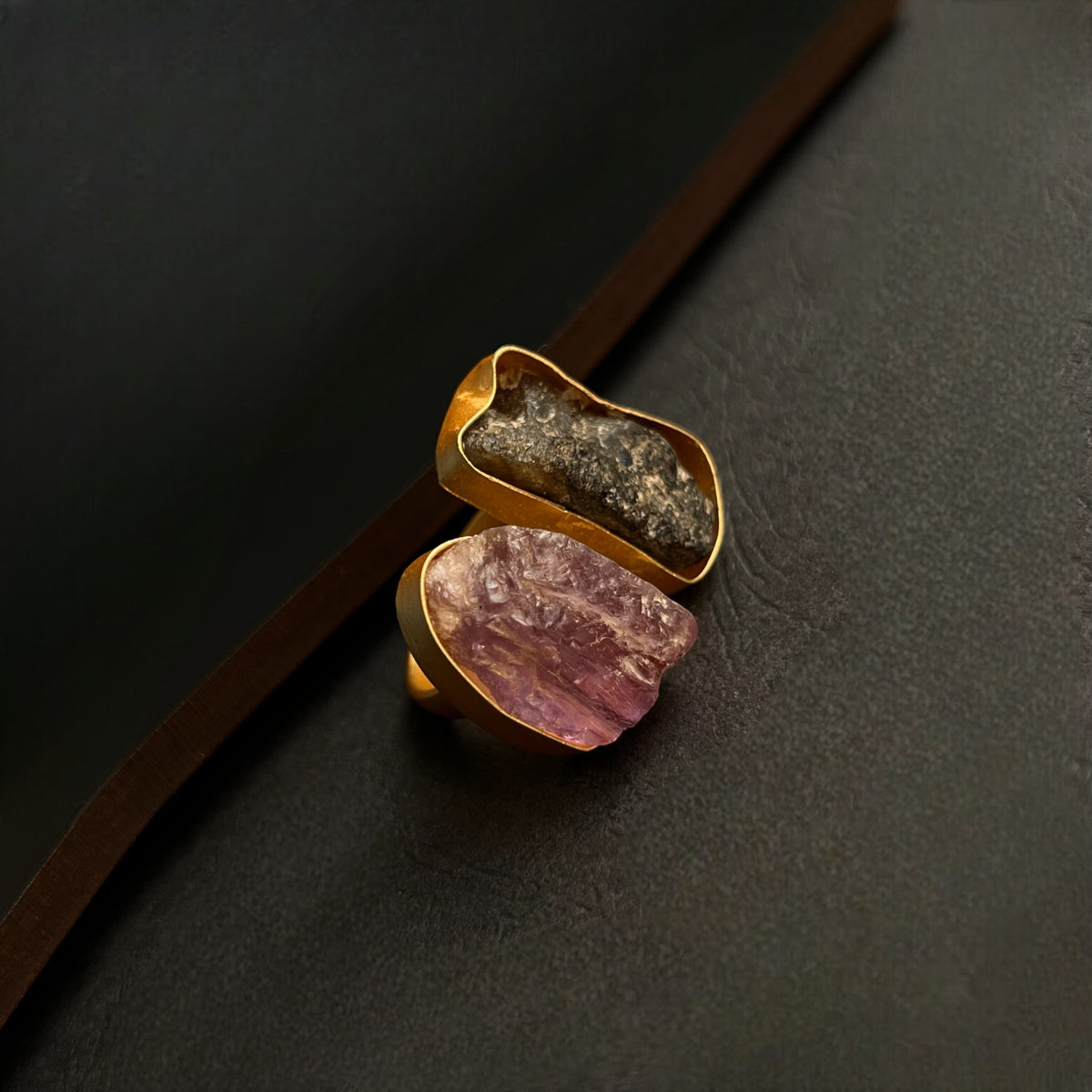 VARDHINI RAW STONE GOLD TONED RING R15