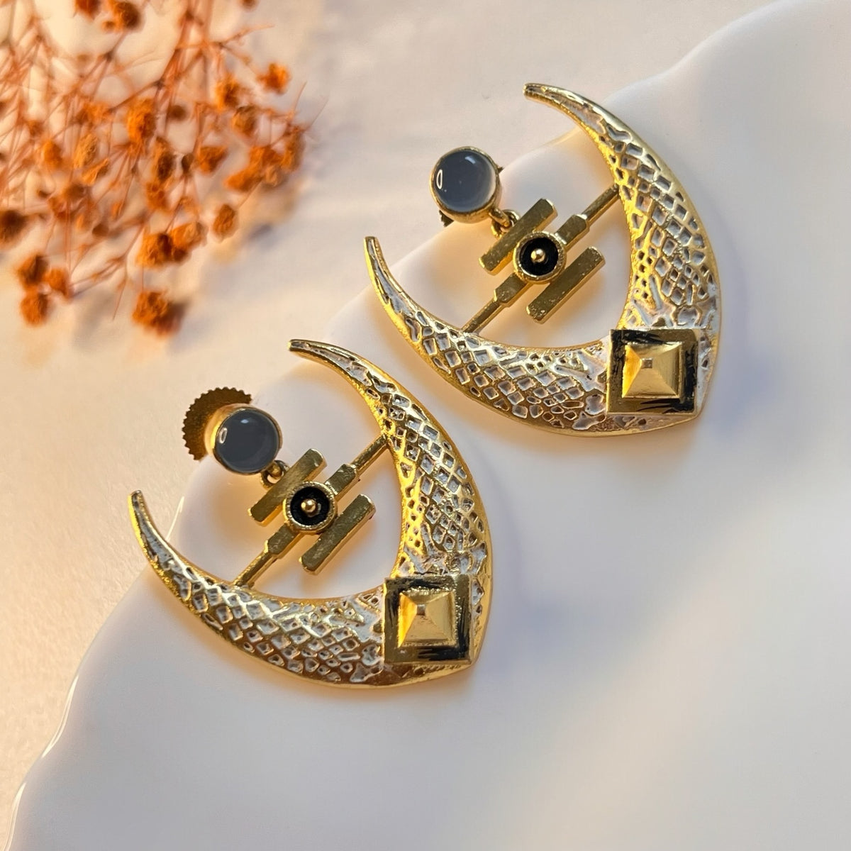 NIROSHA SEMI HANDMADE ANTIQUE EARRING/ DANGLER ER312