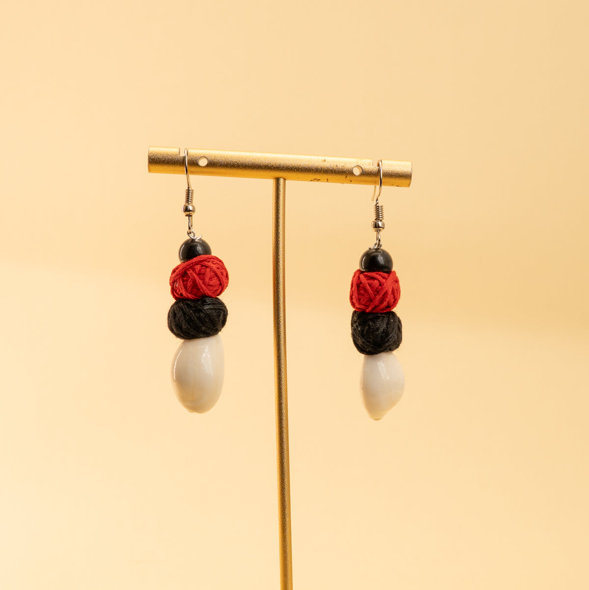 RINA FABRIC AND BEADS HANDMADE AND HANDSTICHED MALA/ NECKPIECE ML85