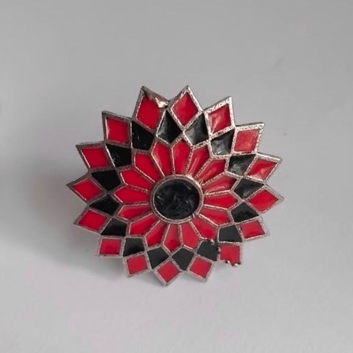 VARSHINI OXIDIZED ENAMEL FINISH RING R102