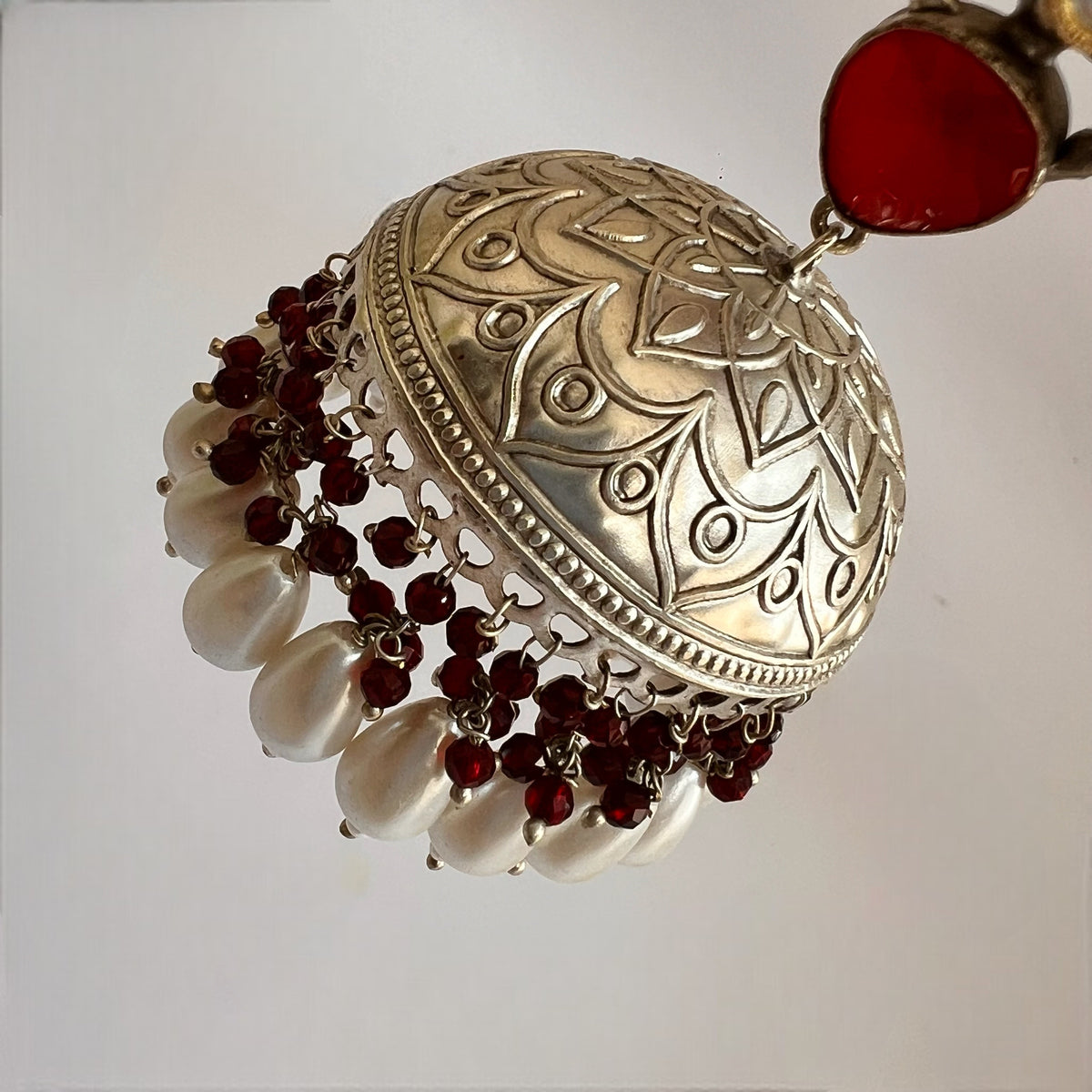 MAKARA SILVER LOOK ALIKE DUAL-TONED SILVER POLISH HANDMADE JHUMKA ER575