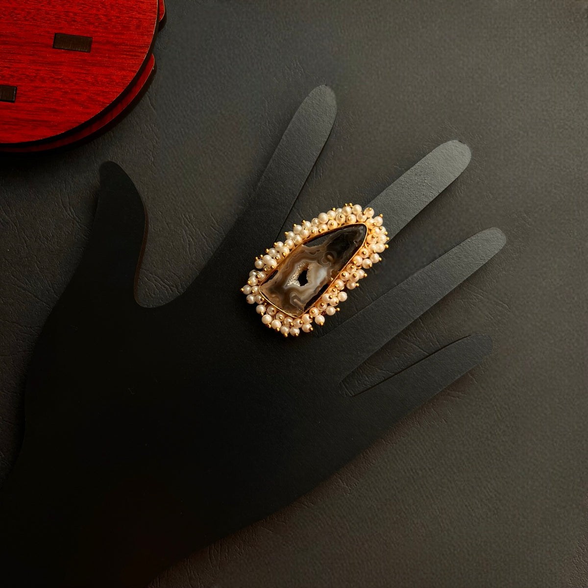 CIEL  AGATE PEARL WORK GOLD TONED RING R17