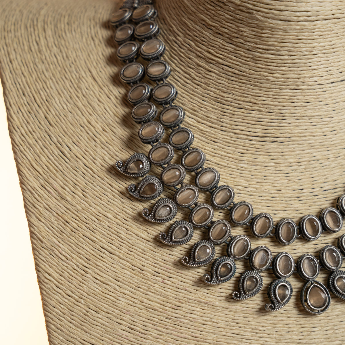 NORA FAUX SILVER PREMIUM SEMI HANDMADE ANTIQUE NECKPIECE/NECKLACE WITH EARRING NL282