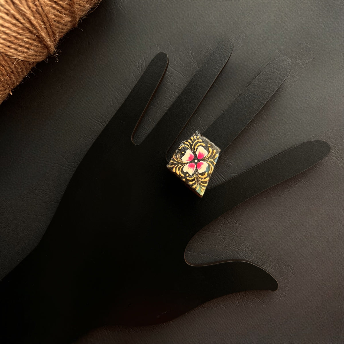 SRINAYS RAW STONE HANDMADE AND HAND  PAINTED GOLD TONED RING R14