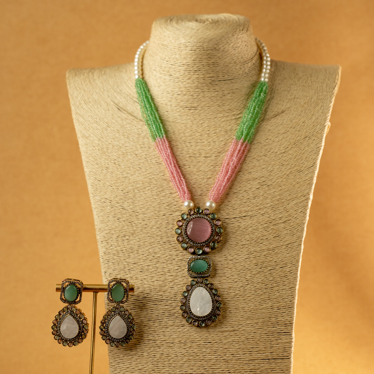 MITHILDA DUAL TONED SEMI HANDMADE MONALISA STONES NECKPIECE/NECKLACE EARRINGS NL323