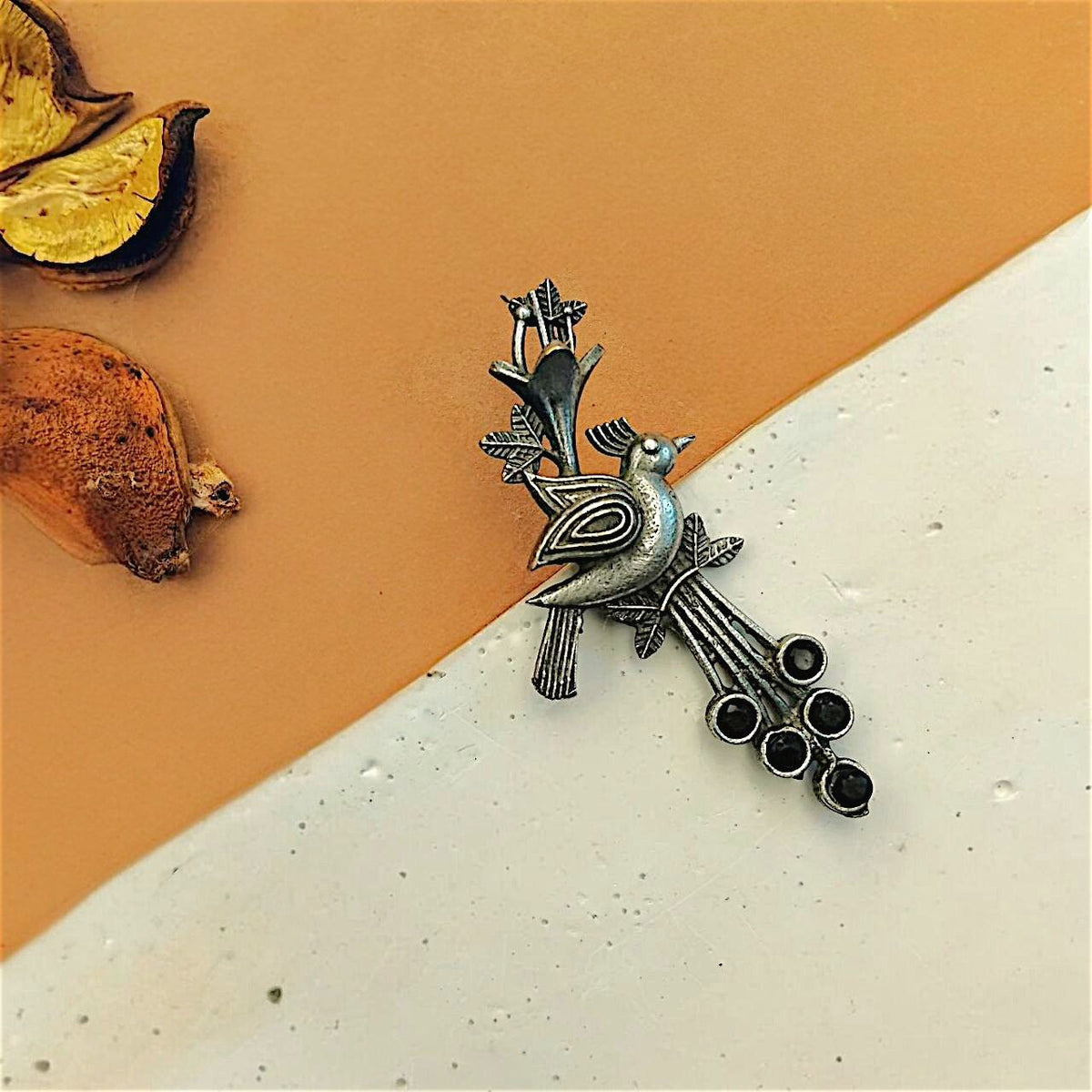 ORLINA SILVER LOOKALIKE ANTIQE FINISH EARRINGS ER446