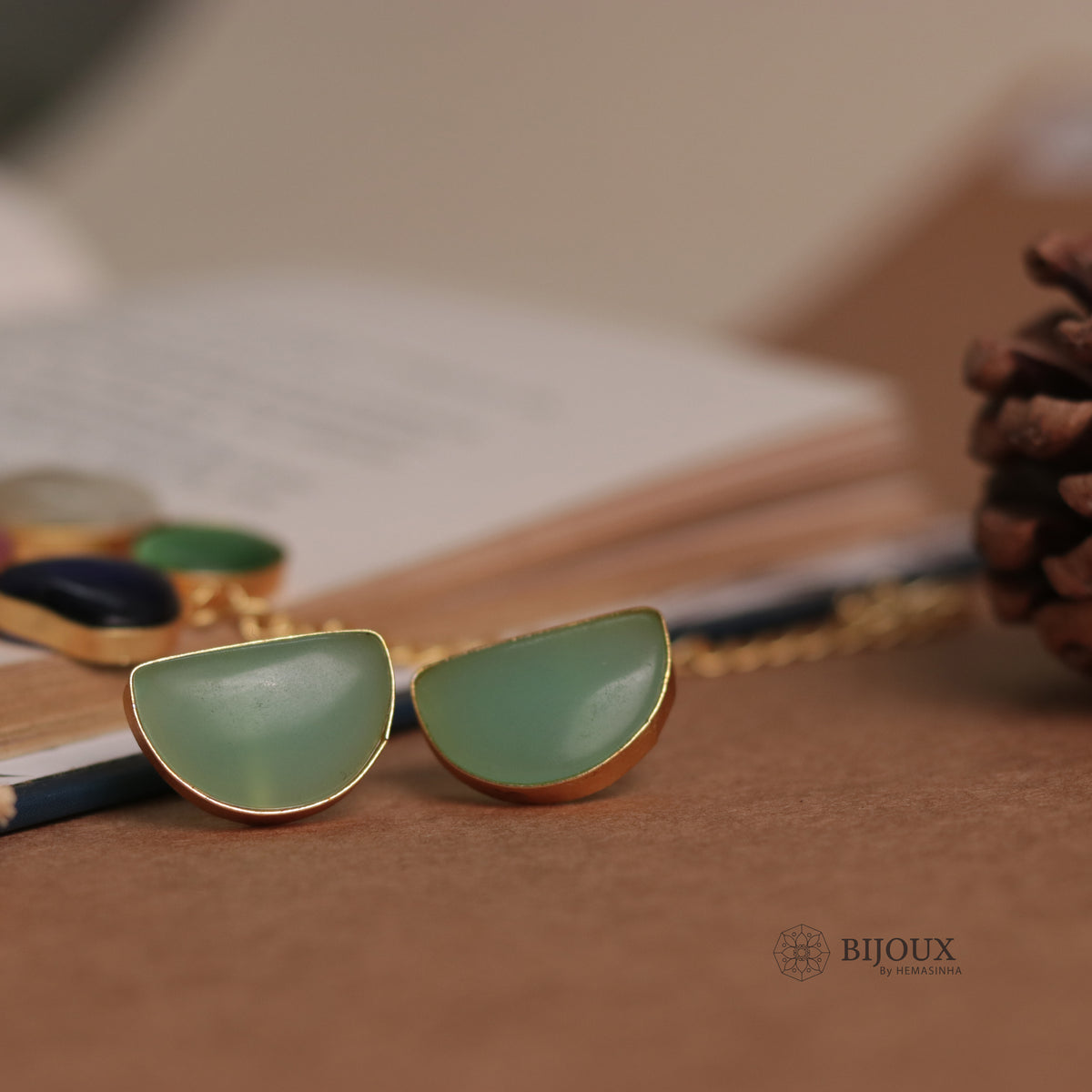 LUCY BIJOUX PREMIUM AND EXCLUSIVE HANDMADE CHOKER WITH EARRINGS CH121