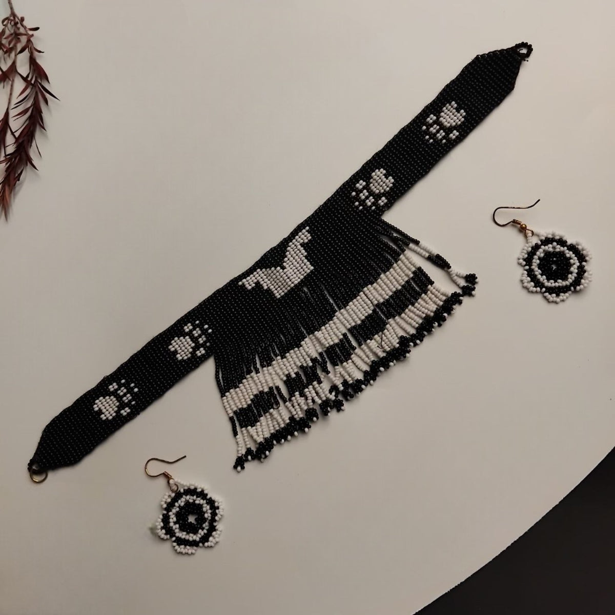 ANUSHA AFRO BEADED HANDMADE CHOKER/ NECKPIECE CH336