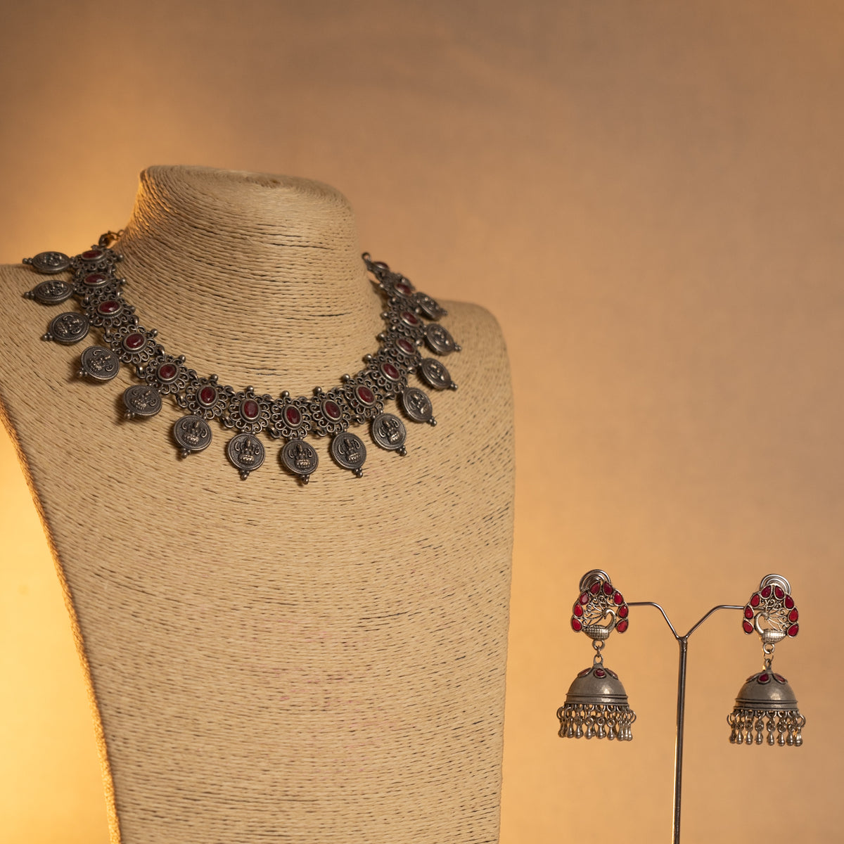 SARAH TEMPLE FAUX SILVER SEMI HANDMADE ANTIQUE NECKPIECE/NECKLACE WITH EARRING NL276