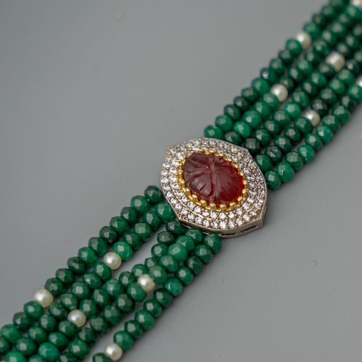 ARLO BIJOUX PREMIUM HANDMADE ONEX BEADS ZIRCON AND CARVING STONE CHOKER CH407