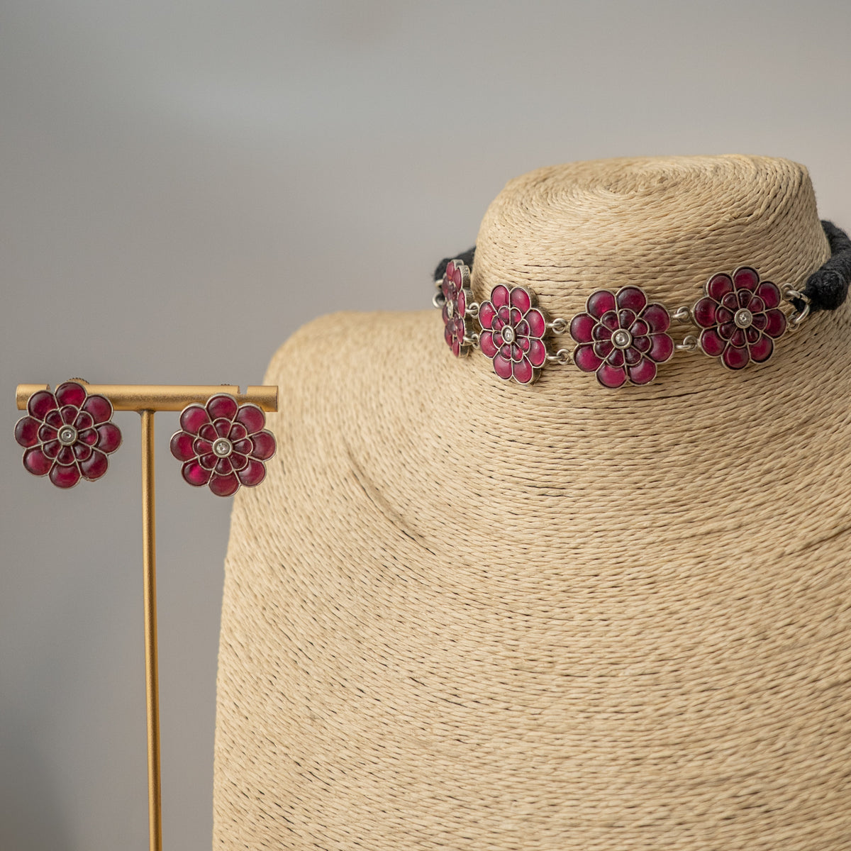 ADIRANA SEMI HANDMADE ANTIQUE NECKPIECE/CHOKER WITH STUD CH498.