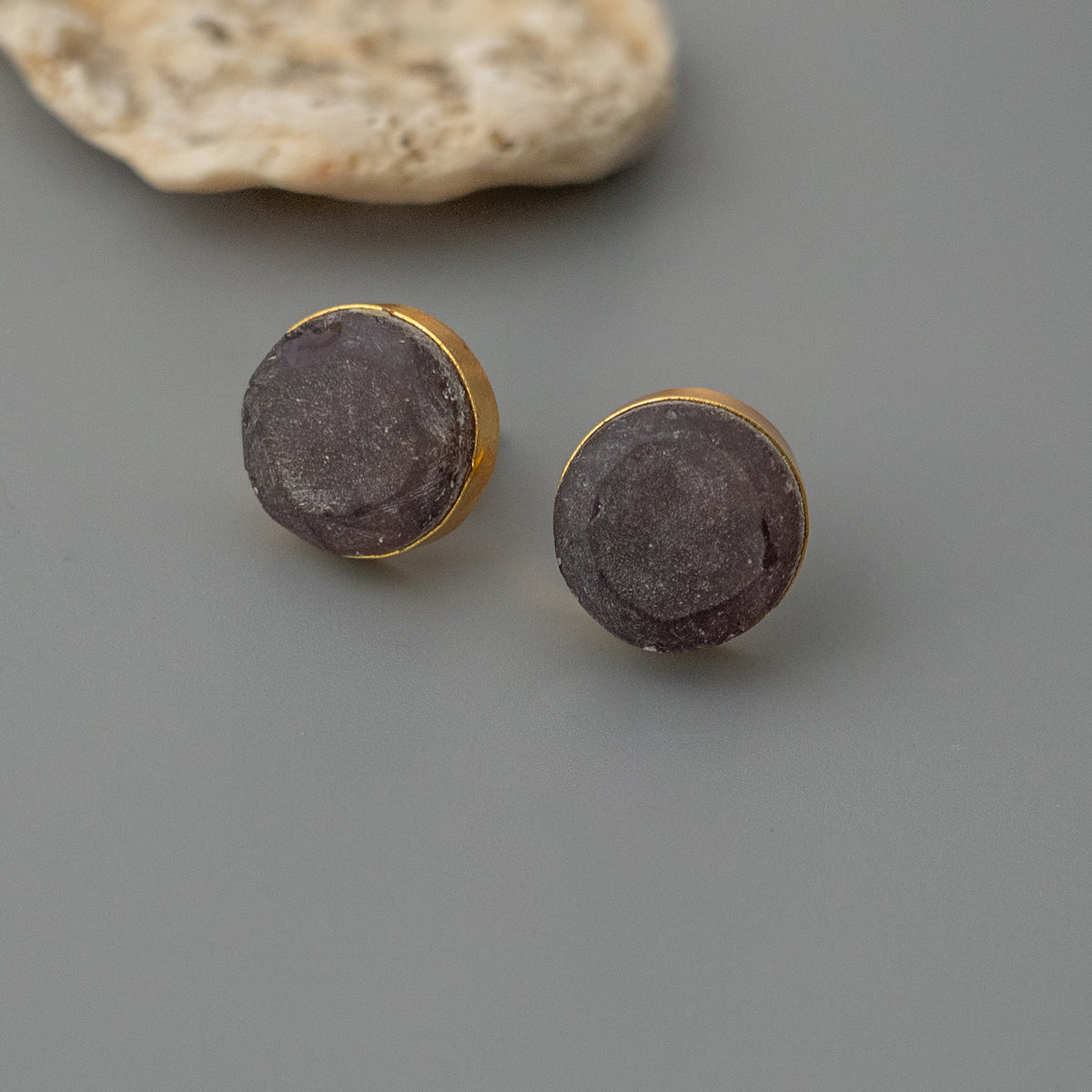 ANVIKA NATURAL STONE WITH GOLD TONED HANDMADE CHOKER CH413