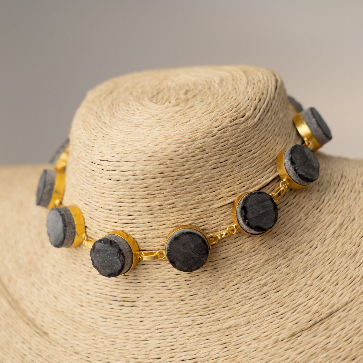 ANVIKA NATURAL STONE WITH GOLD TONED HANDMADE CHOKER CH413