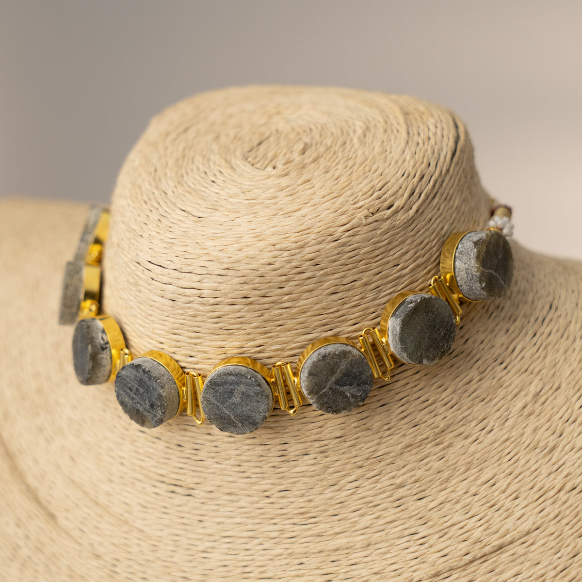 ANVIKA NATURAL STONE WITH GOLD TONED HANDMADE CHOKER CH413
