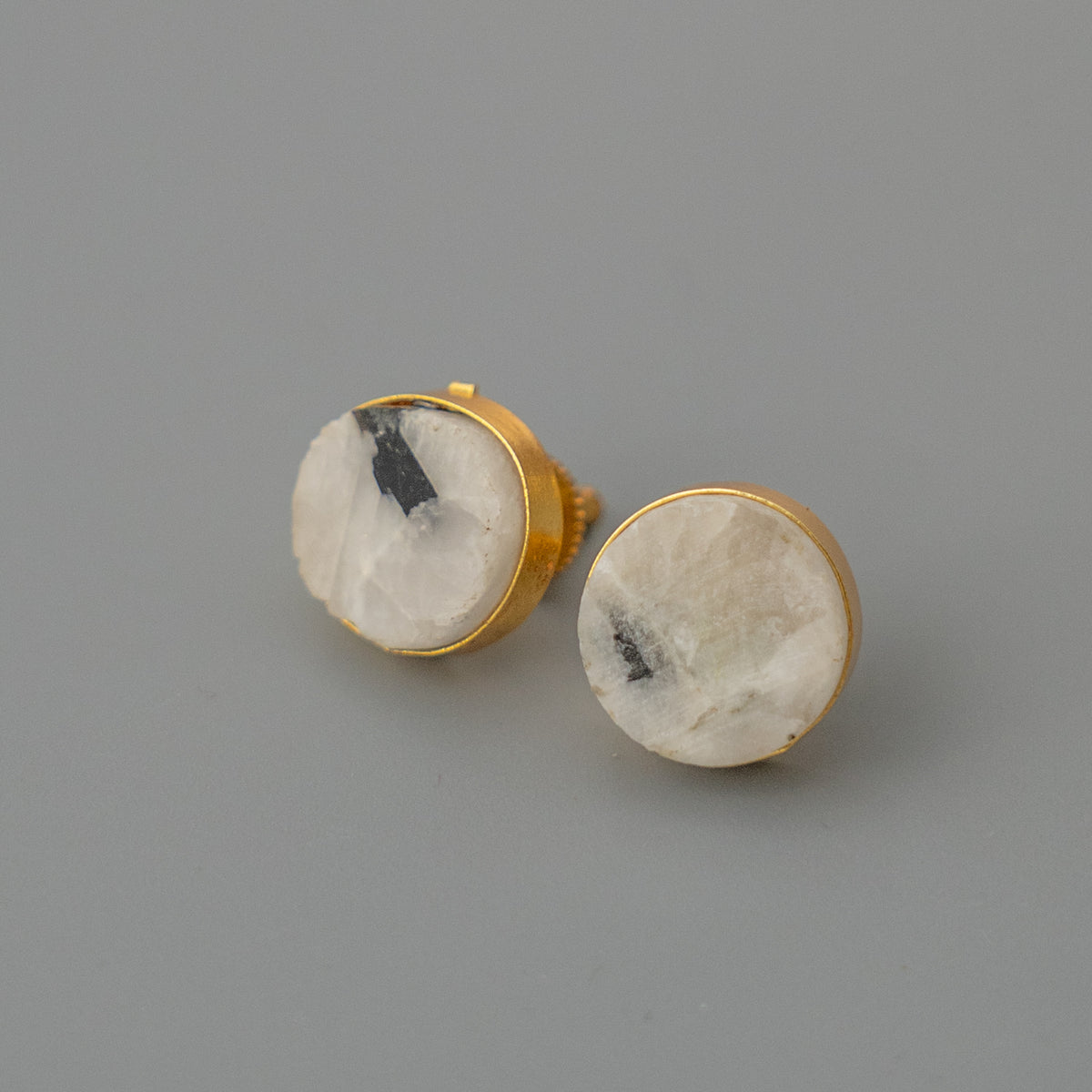 ANVIKA NATURAL STONE WITH GOLD TONED HANDMADE CHOKER CH413