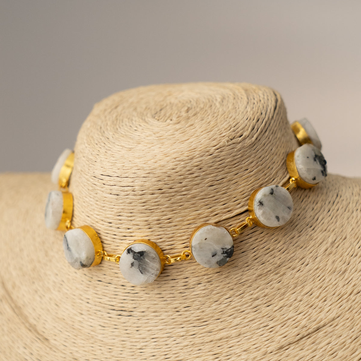 ANVIKA NATURAL STONE WITH GOLD TONED HANDMADE CHOKER CH413