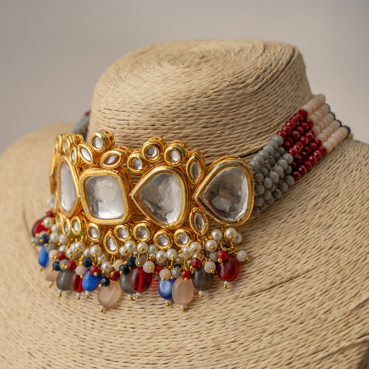 MOI FAUX KUNDAN AND BEADS HANDMADE GOLD TONED CHOKER WITH EARRINGS CH410