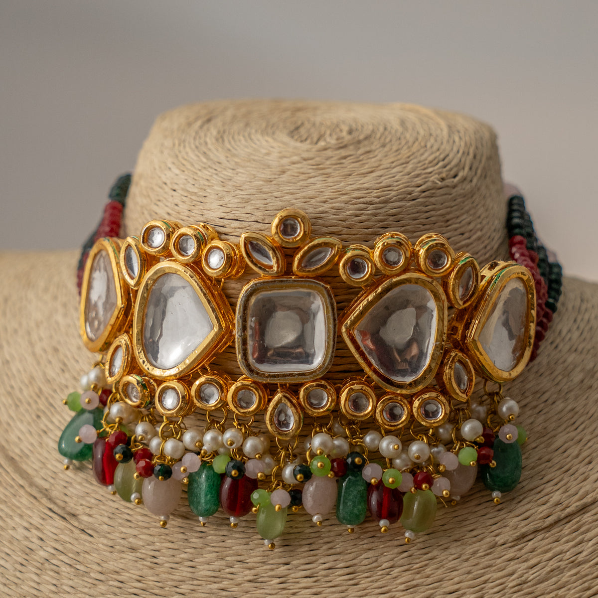 MOI FAUX KUNDAN AND BEADS HANDMADE GOLD TONED CHOKER WITH EARRINGS CH410