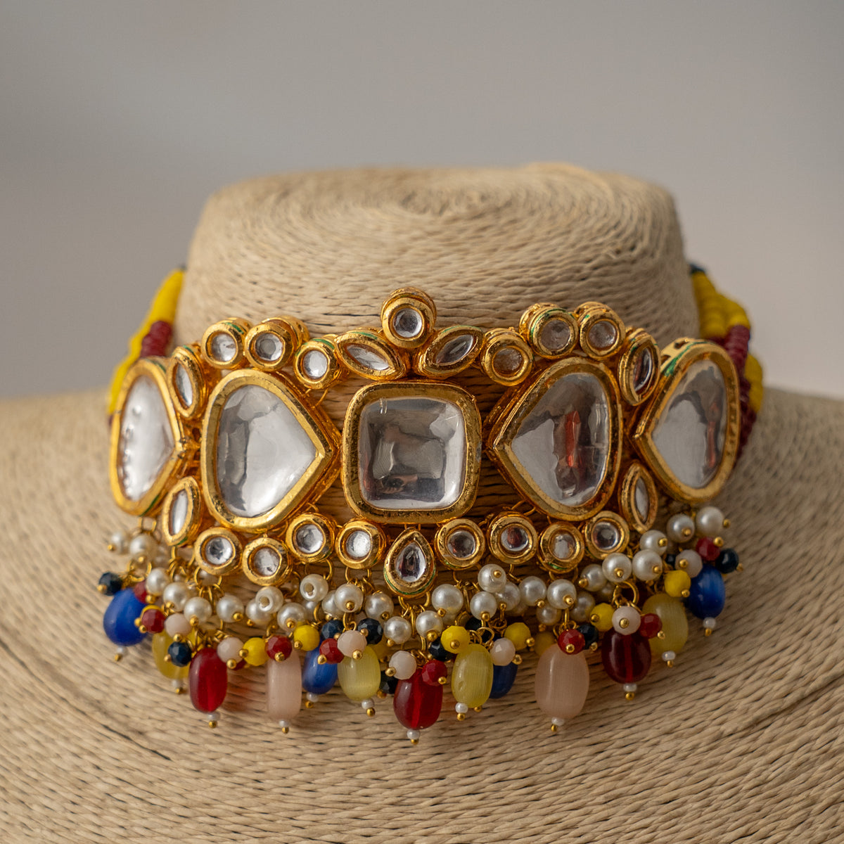 MOI FAUX KUNDAN AND BEADS HANDMADE GOLD TONED CHOKER WITH EARRINGS CH410