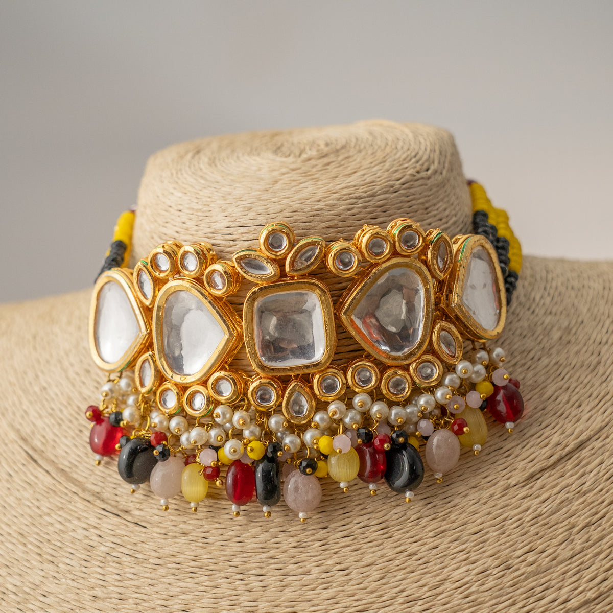 MOI FAUX KUNDAN AND BEADS HANDMADE GOLD TONED CHOKER WITH EARRINGS CH410