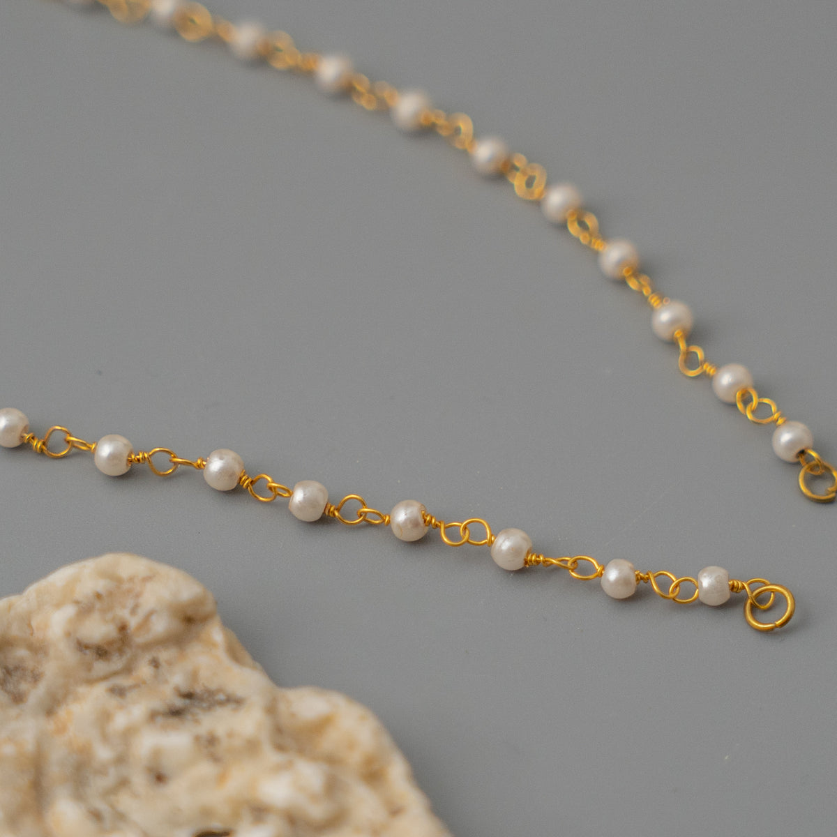 AZARIAH GOLD TONED HANDMADE EARCHAIN EA04