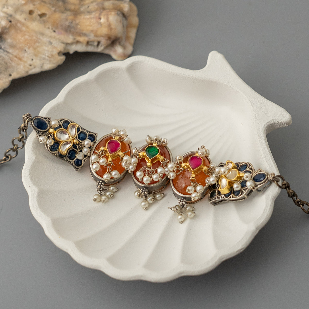 VAINISHA KUNDAN FUSION BIJOUX PREMIUM AND EXCLUSIVE HANDMADE CHOKER  CH148