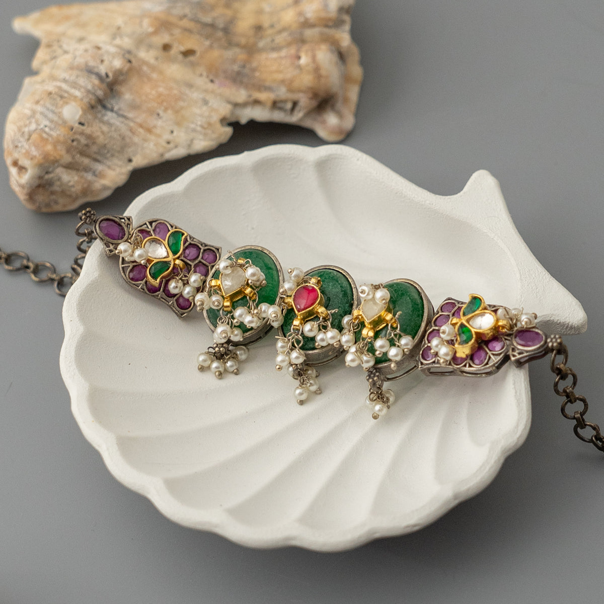 VAINISHA KUNDAN FUSION BIJOUX PREMIUM AND EXCLUSIVE HANDMADE CHOKER  CH148